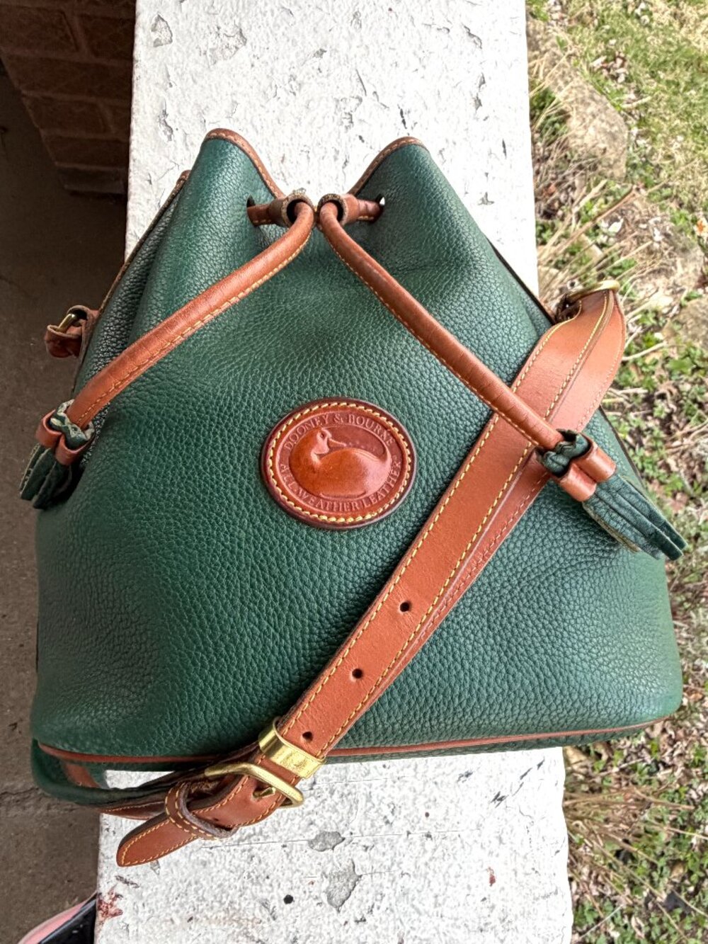 Dooney & Bourke Vintage USA 90s Fir Dark Green Tan Drawstring Duffle Bucket Bag